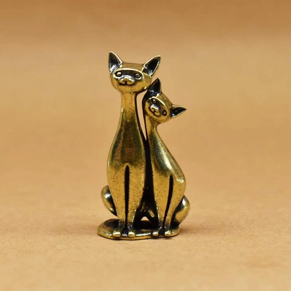 

Vintage Brass Couple Cats Figurine, Intertwined Loving Cat Sculpture, Cute Home Office Desktop Decor, Cat Lover Gift Ornament