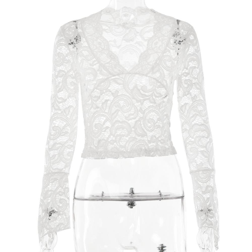 Letnia seksowna, dopasowana koronkowa bluzka z dekoltem w serek i rozszerzanymi rękawami