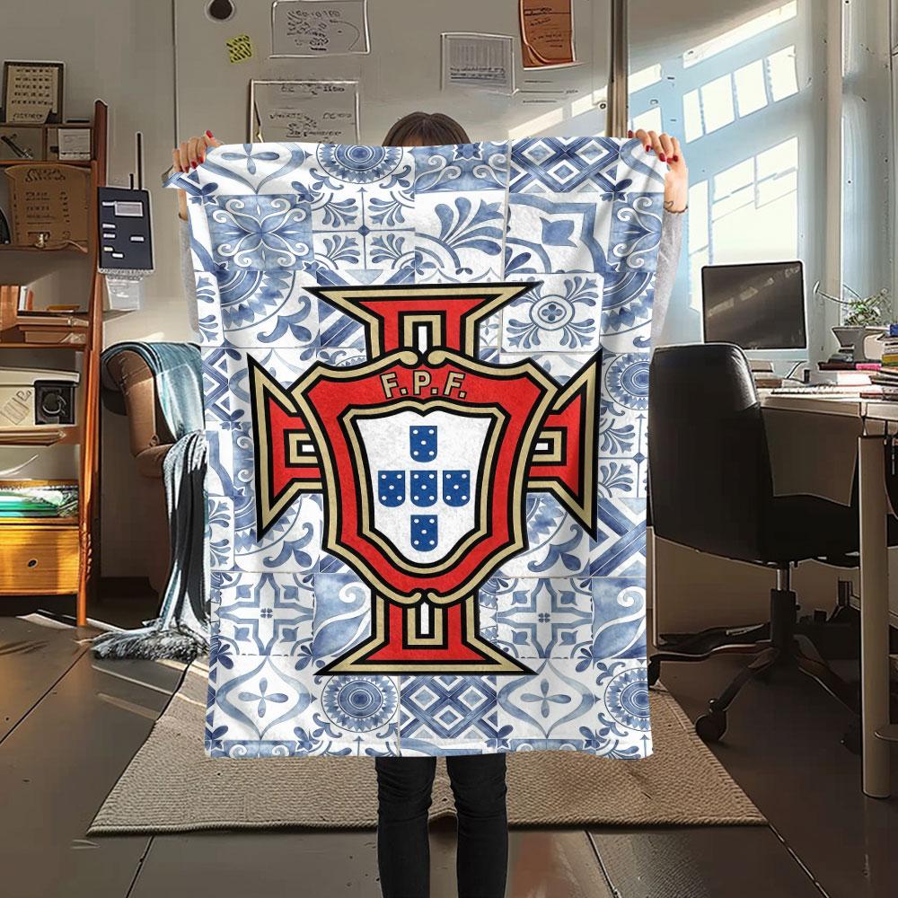 1PC Portugal National Football Logo Patterned Flannel Blanket Suitable For All Seasons for Home Decor Warmth and Comfort Gifts Holiday Present