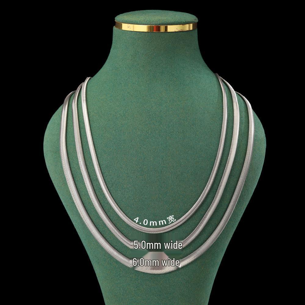 European & American High-End Luxury Stainless Steel Flat Snake Chain Necklace with Exquisite Gold Vacuum Plating