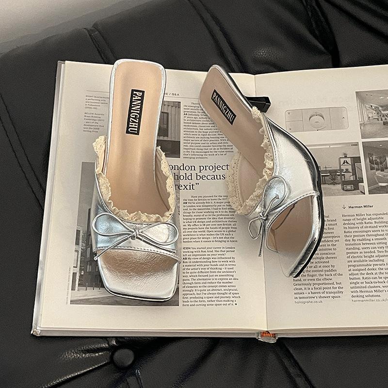 Retro gentle bow thick heel one-word women's summer new French lace square head high heel cool slippers