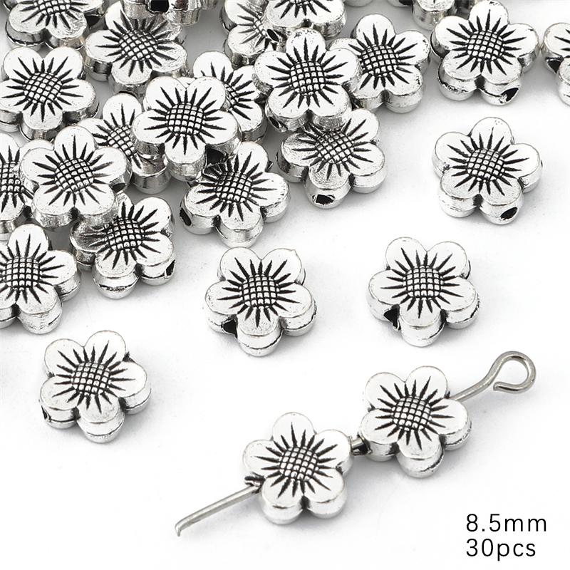 10-50 stk Legering Hjerte Butterfly Anheng Charms Shell Leaves Perler For DIY Armbånd Å gjøre smykker Funn