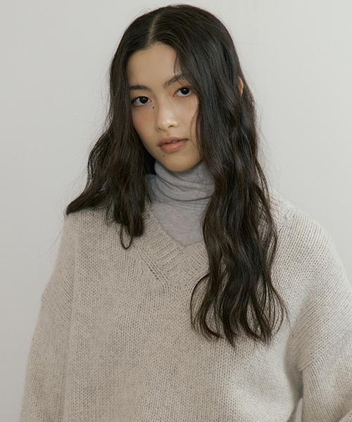 Lingseoul Baby Alpaca V-Neck Kint Top-Melange