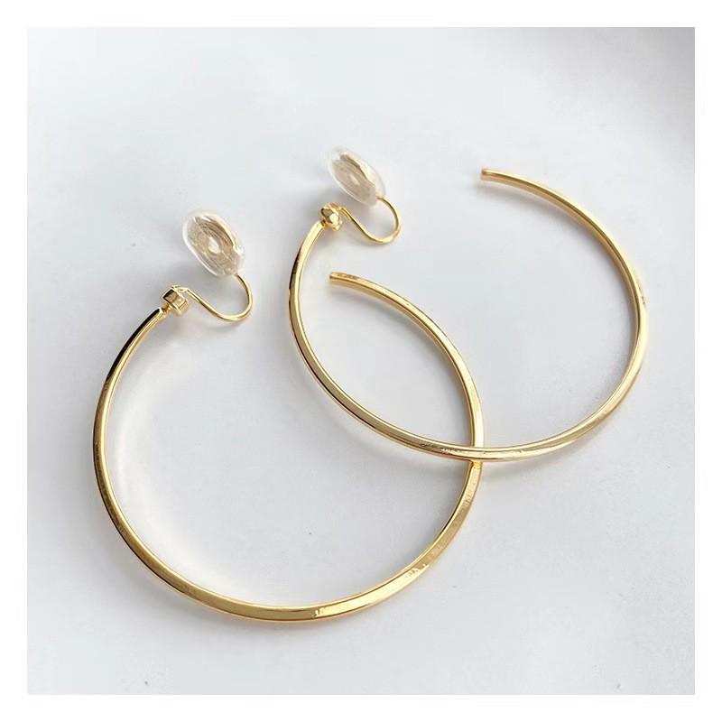 

Металлические квадратные серьги-кольца C-образной формы: Трендовые, безболезненные клипсы для ушей