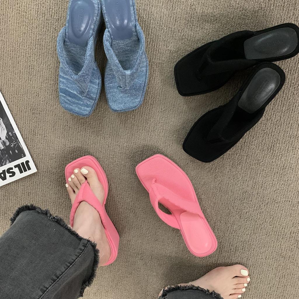 Thick-soled Sandals Wear French Evening Wind Pinch Slippers Women's 2025 Summer New Beach Shoes Flip-flops High Heels