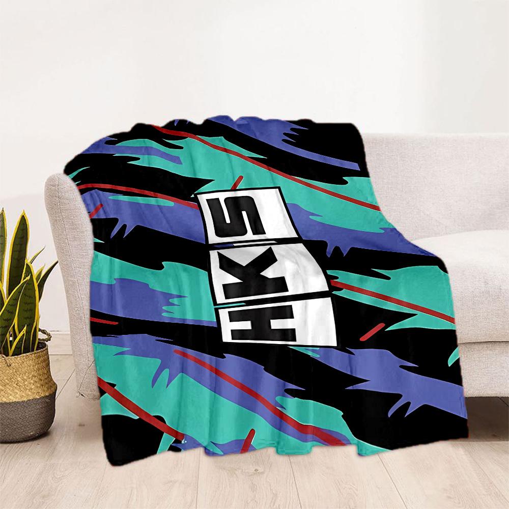 Abstract Urban Graffiti Art Flannel Blanket-Soft and Suitable for Sofas,Beds,Offices,Travel,All Seasons,Great Gift for Holidays and Birthdays.