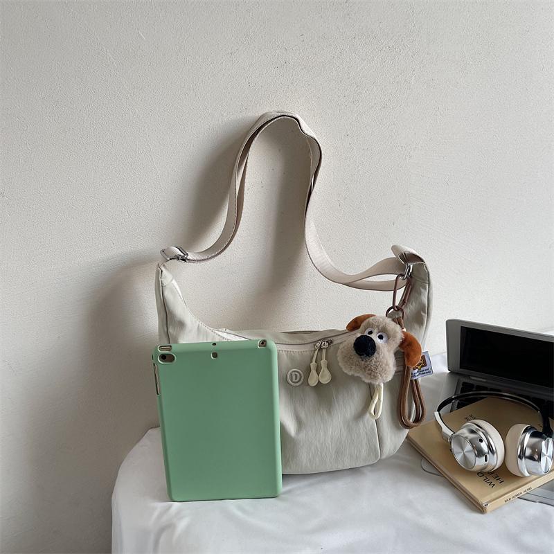 Women's Lightweight Shoulder Bag