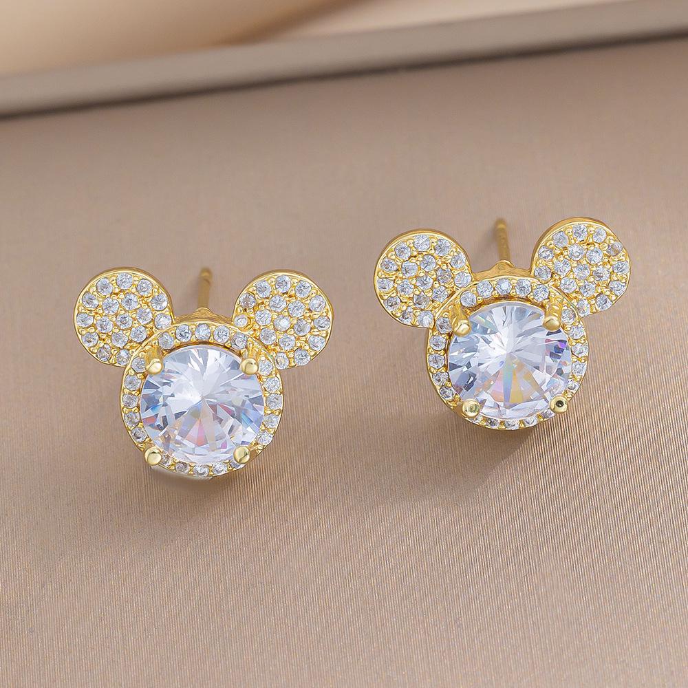 Eleganckie kolczyki sztyfty z cyrkoniami w kształcie koniczynki i misia - Nowy szykowny design