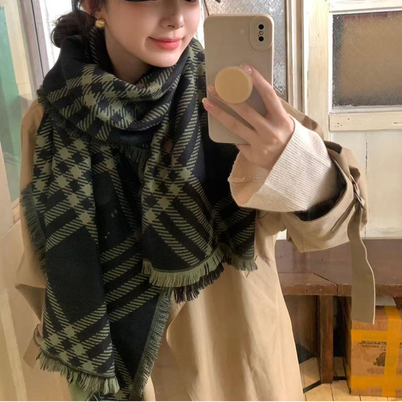 New autumn and winter Korean high-end atmosphere scarf women's thickened warm outer shawl dual-purpose scarf