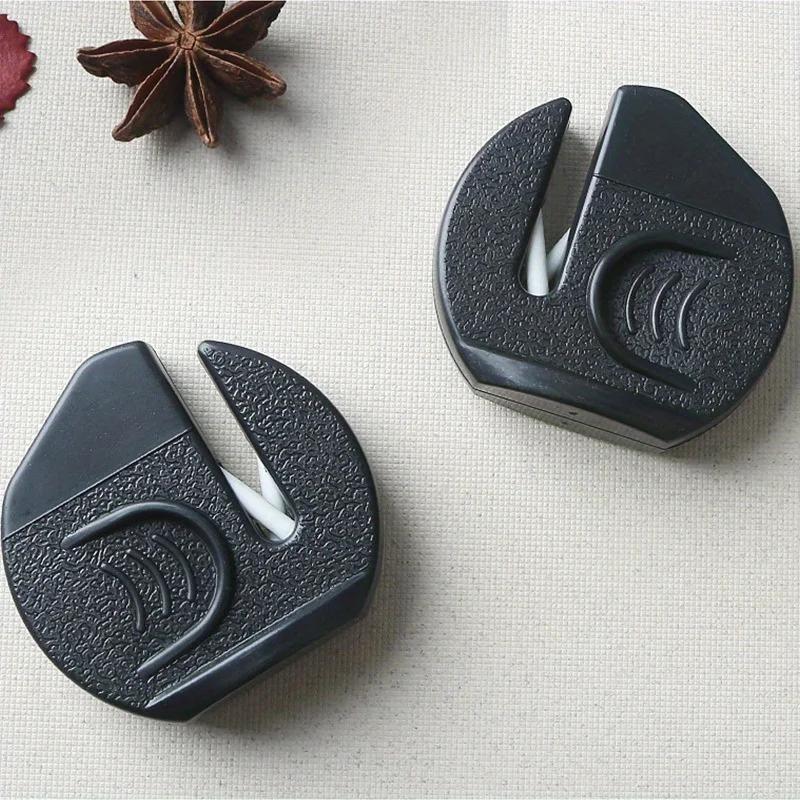 Small Polishing Tool Portable Mini Sharpener Made of Ceramic Stone Material Suitable for Outdoor Camping and Kitchen Use