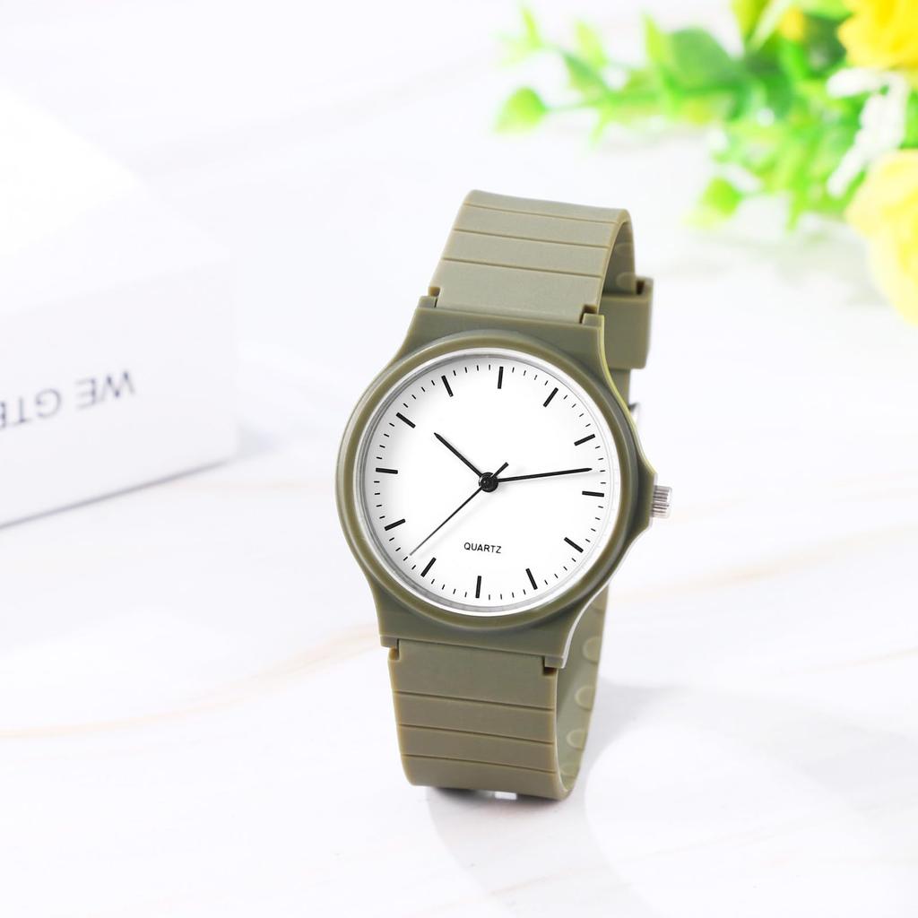Watch Silicone Analog Display Cute Waterproof Simple Stylish Rubber Watch Quartz Clock Commute School Girls Boys Men Women Fashion Accessory -