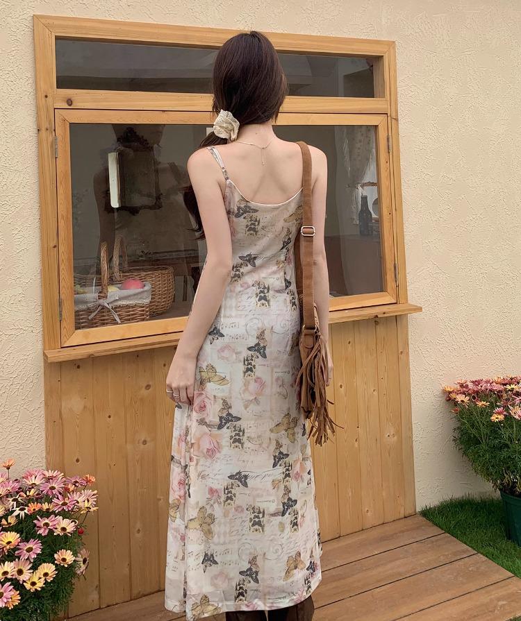 Butterfly Floral French Camisole Dress: V-Neck, Slim Fit, Cinched Waist, Bodycon Long Dress - Perfect for Summer Vacation.