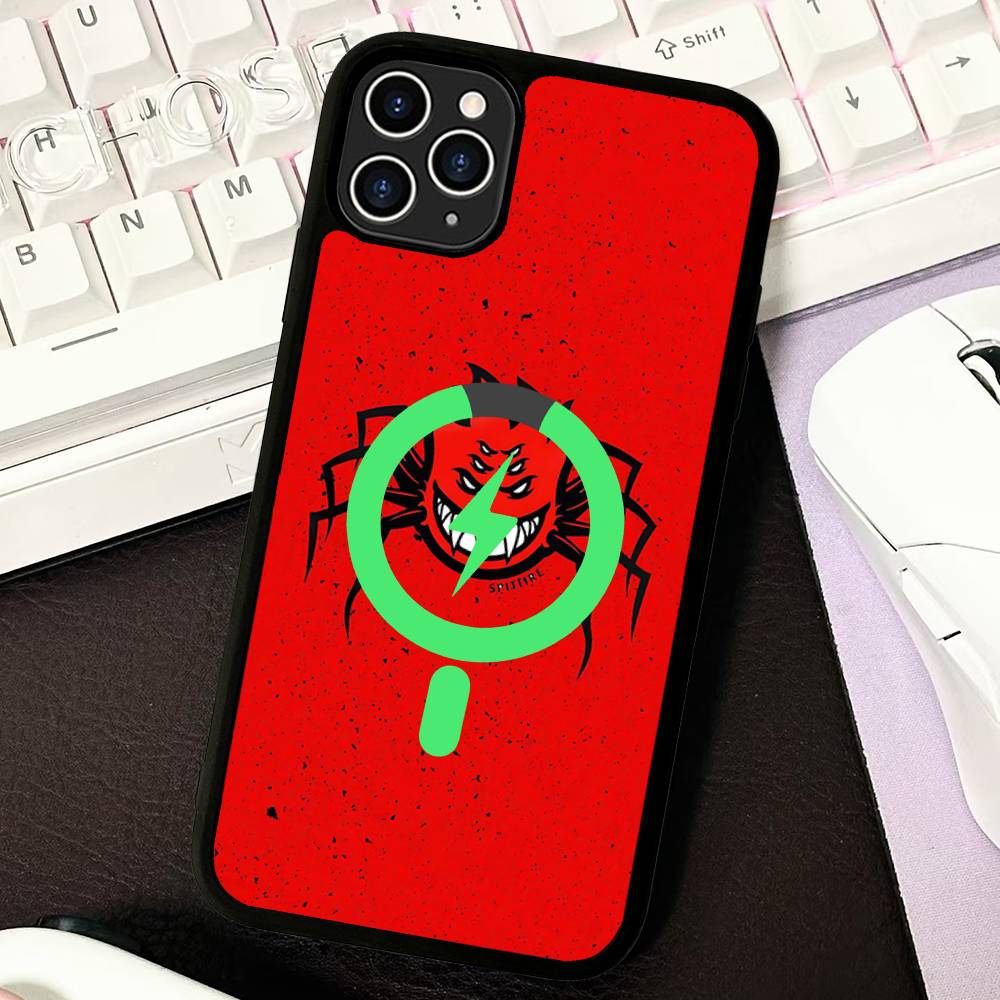 Fashion S-Spitfire Skateboard Phone Case For IPhone 13 14 15 11 12 16 17 Pro Max Plus For Magsafe Magnetic Shell
