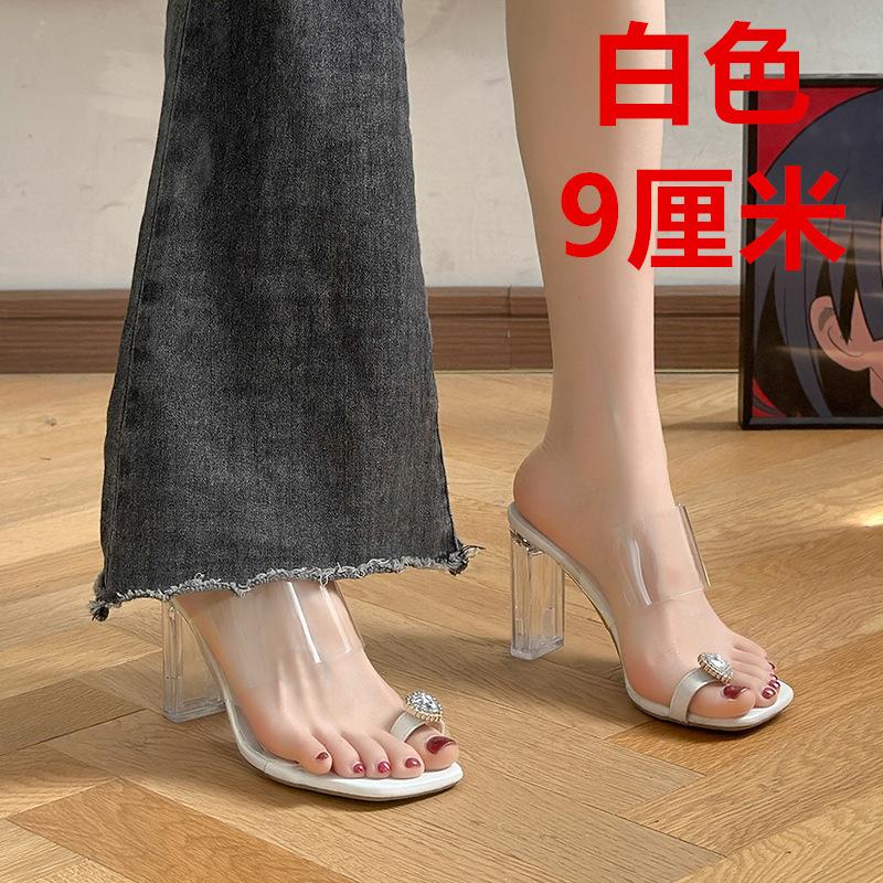 

Beautiful slippers women s summer outer wear high-end low-heeled high-heeled shoes 2024 new temperament French small sandals one-word 35