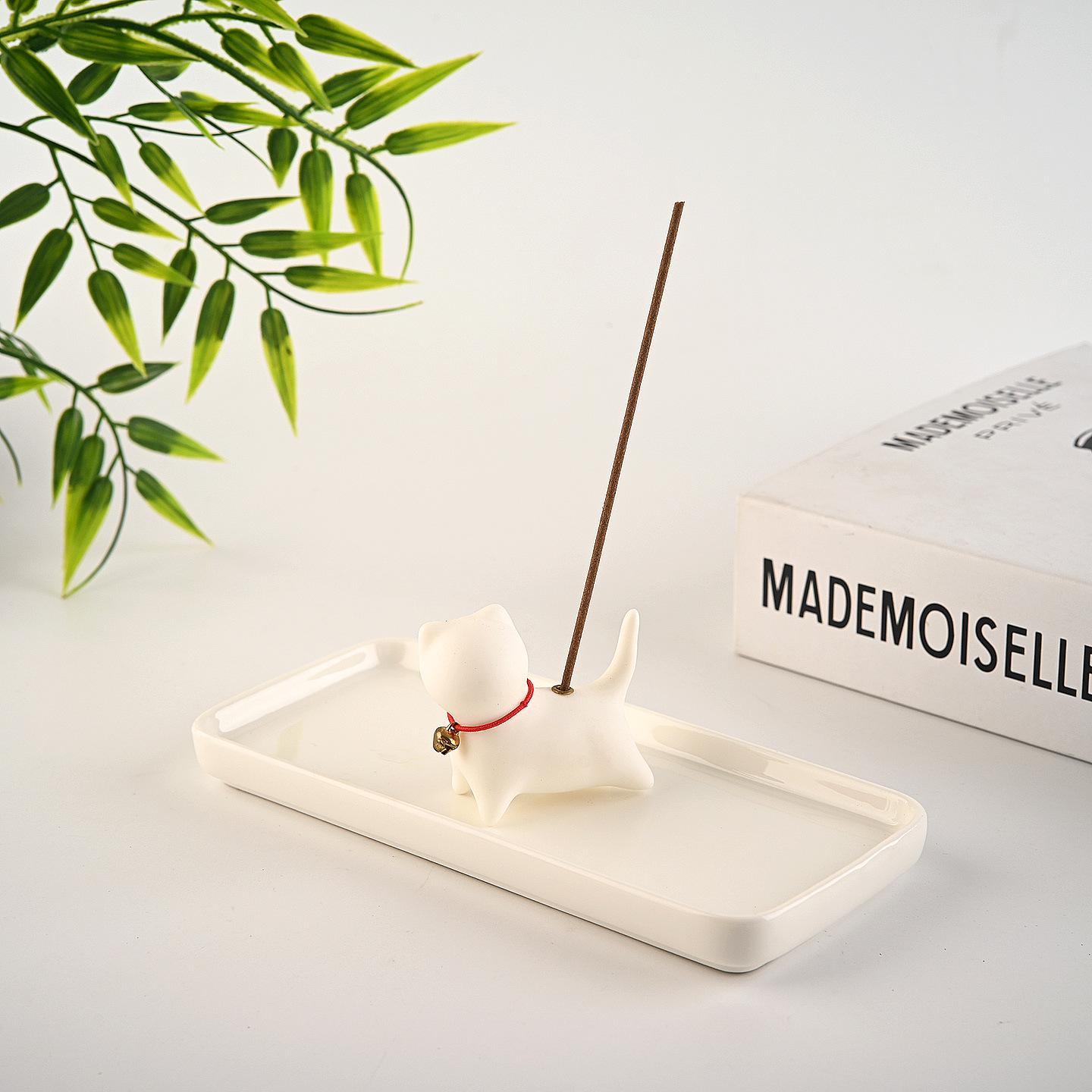 Nordic Style Ceramic Cat Incense Holder - Cute, Stylish Sandalwood Burner and Animal Ornament
