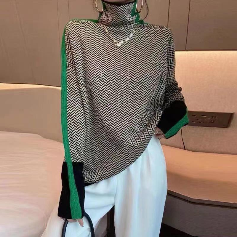 2024 Autumn/Winter Women's Turtleneck Sweater: Retro Pattern, Contrast Color, Knitted Style