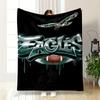 Adler Logo mit Fußball Design Decke Flanelldecke für Schlafzimmer, Wohnzimmer, Sofa und Nickerchen Sofas.