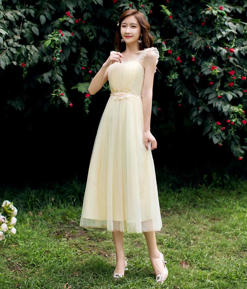 2025 New Off-the-Shoulder Bridesmaid Dress: Mid-Length, Slimming, with Fairy Charm for Special Occasions.