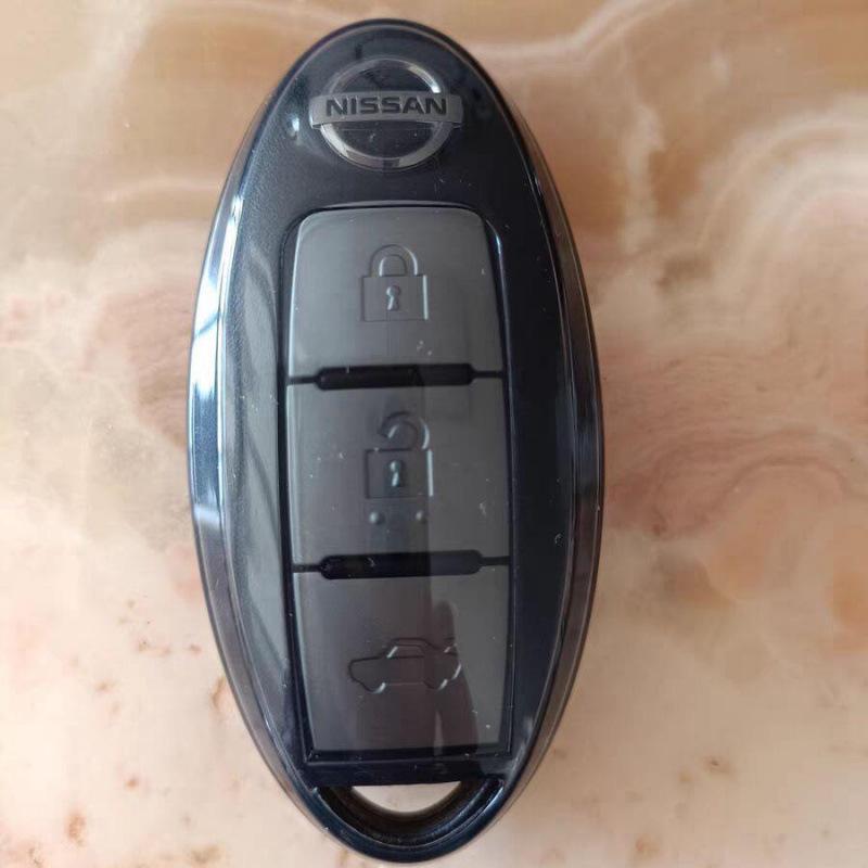 

Чохол-оболонка та пряжка для ключа автомобіля Nissan Altima/Tiida/Sylphy/Kicks/Qashqai/X-Trail/Navara