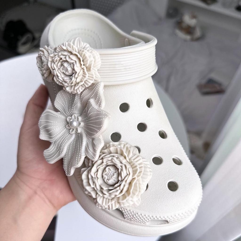 Bai Lu Bone White Clog Accessories: Detachable DIY Shoe Flower Bouquet