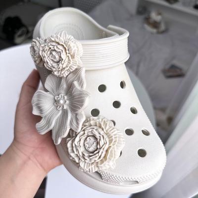 Bai Lu Knochenweiß Clog-Accessoires: Abnehmbarer DIY Schuhblumenstrauß