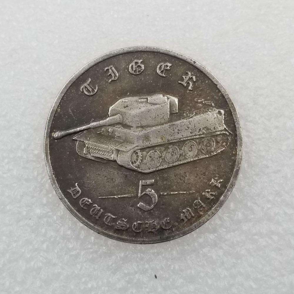 1 Pc Tank Commemorative Badge The Tiger Tank Metal Badge Craft Ornament Gift Medal