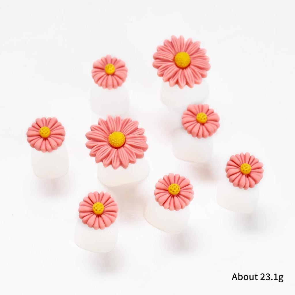 8-Piece Japanese & Korean Daisy Silicone Toe Separators for Nail Art