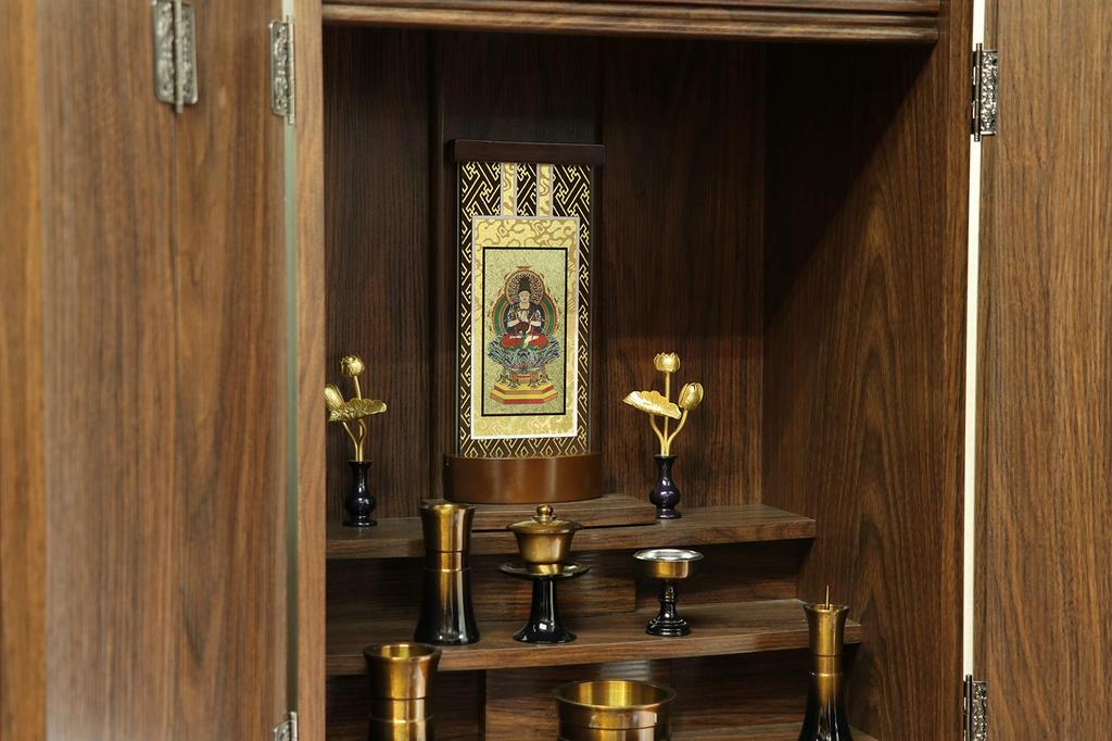 Tiara (Medium) Brown color, Stand-up hanging scroll, Modern hanging scroll stand, Height 26cm, Main deity, Shingon sect