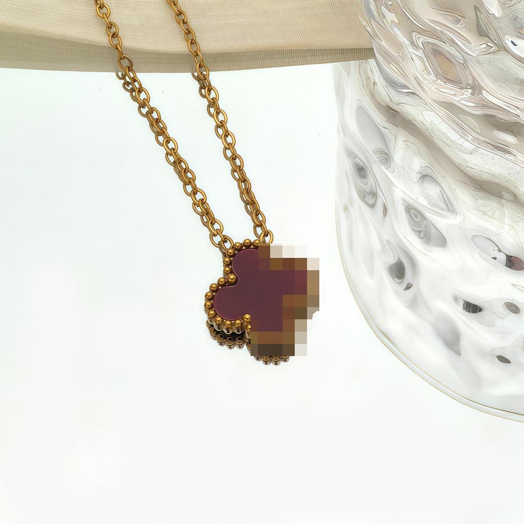 18K Gold-Plated Double-Sided Mother-of-Pearl Four-Leaf Clover Necklace