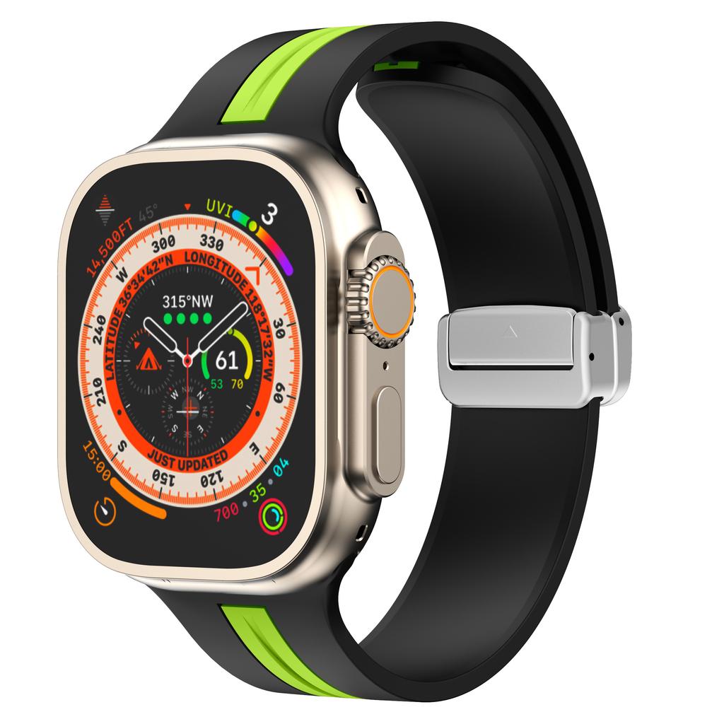 Magnetic buckle Strap For Apple Watch Ultra 2 band 49mm 44mm 40mm 45mm 41mm 38mm Silicone Bracelet iWatch series 7 3 6 5 se 8 9