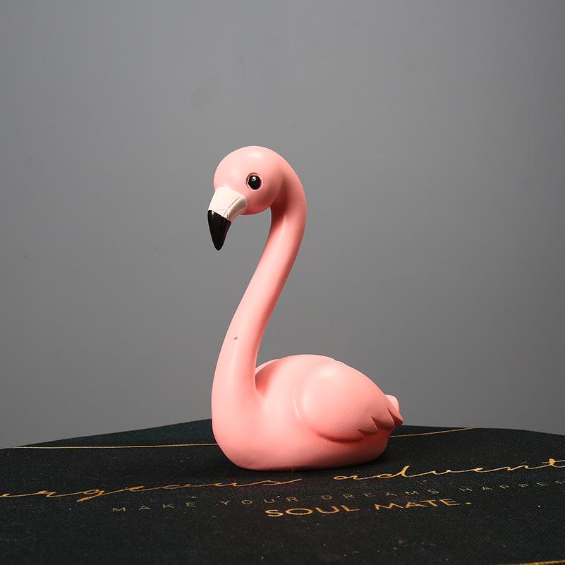 

Nordic Pink Flamingo Heart Resin Ornament for Living Room or Bedroom Decor