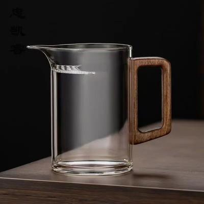Hochwertiger Holzgriff Glas Halbmond gerechte Tasse Teeleck integriertes Aufbrühen grüner Tee, Teeset Teezubereitung männliche Tasse mit Teefilter