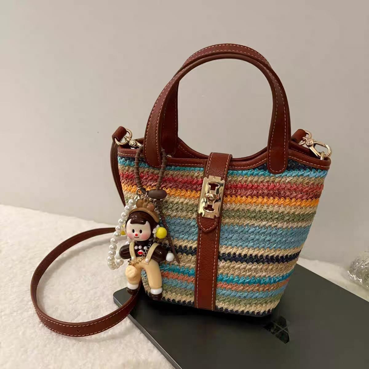 

Nanfeng нова барвиста святкова сумка-тоут жіноча літня райдужна плетена сумочка на плече/кросбоді