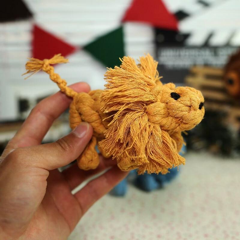 Lion Woven Cotton Rope Pet Toy