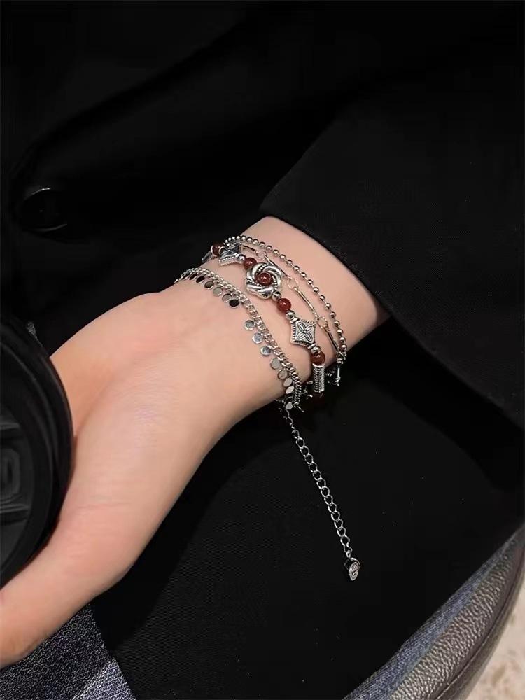 

Стильный художественный браслет из сплава с этническим геометрическим дизайном для подарков, путешествий Red Bracelet