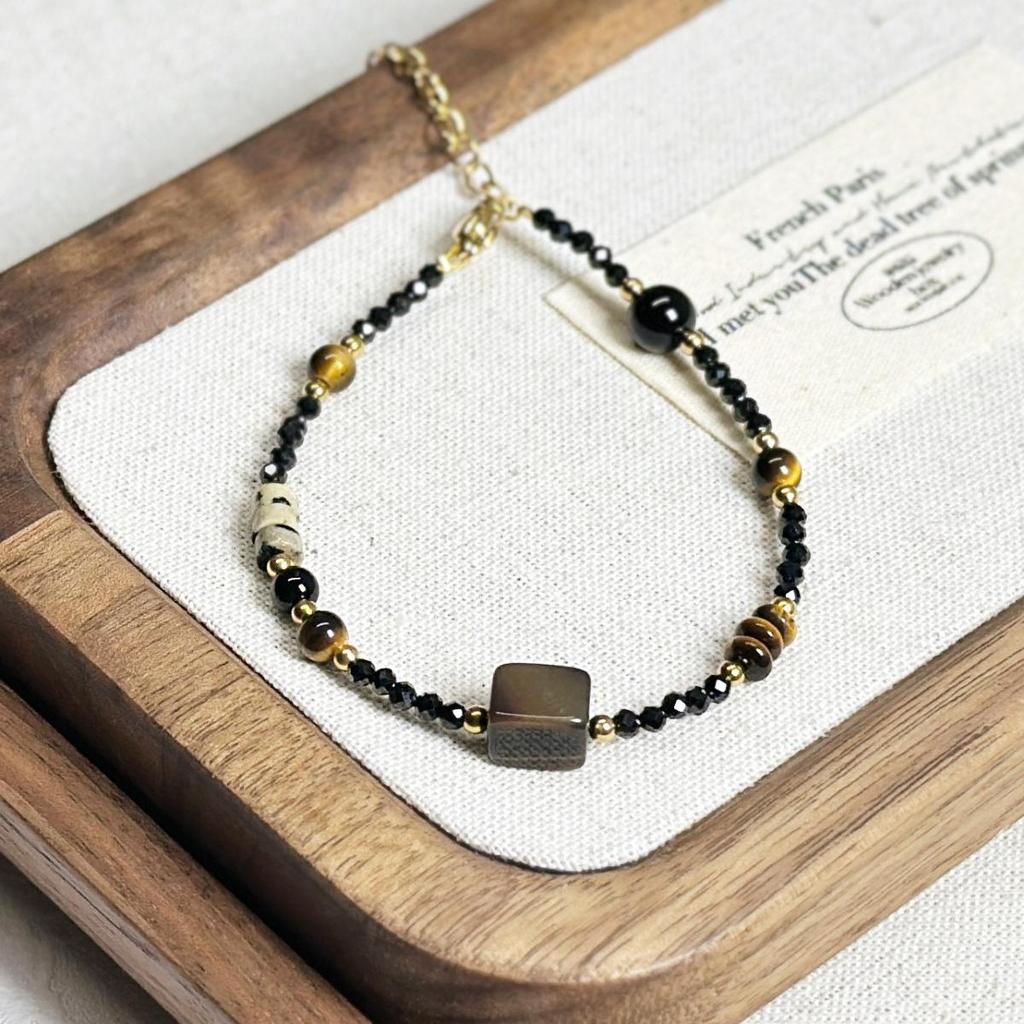 Tigeröga Snäckskal & Fröpärlor Armband - Nischad Design