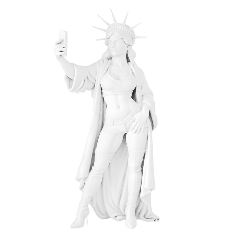 

Modern Liberties Statue Figurine With Smartphone Unique Conversation Starting Home Office Table Display Decors Ornament 8cm белый