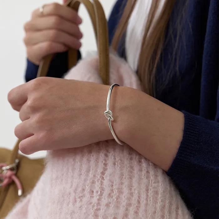 Minimal Knot Cuff (L253MBC060)