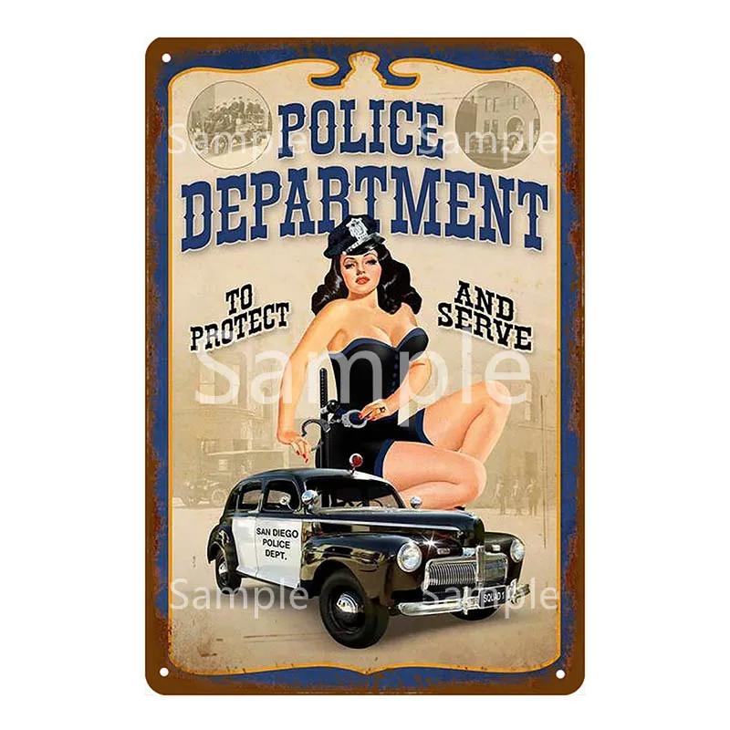 Plakat na ścianę garażu Samochód Pin Up Girl Retro Vintage Dekoracja Metalowy Blaszany Znak Do Jaskini Mężczyzny Sklepu Klubu Baru Dekoracja Ścienna YL078