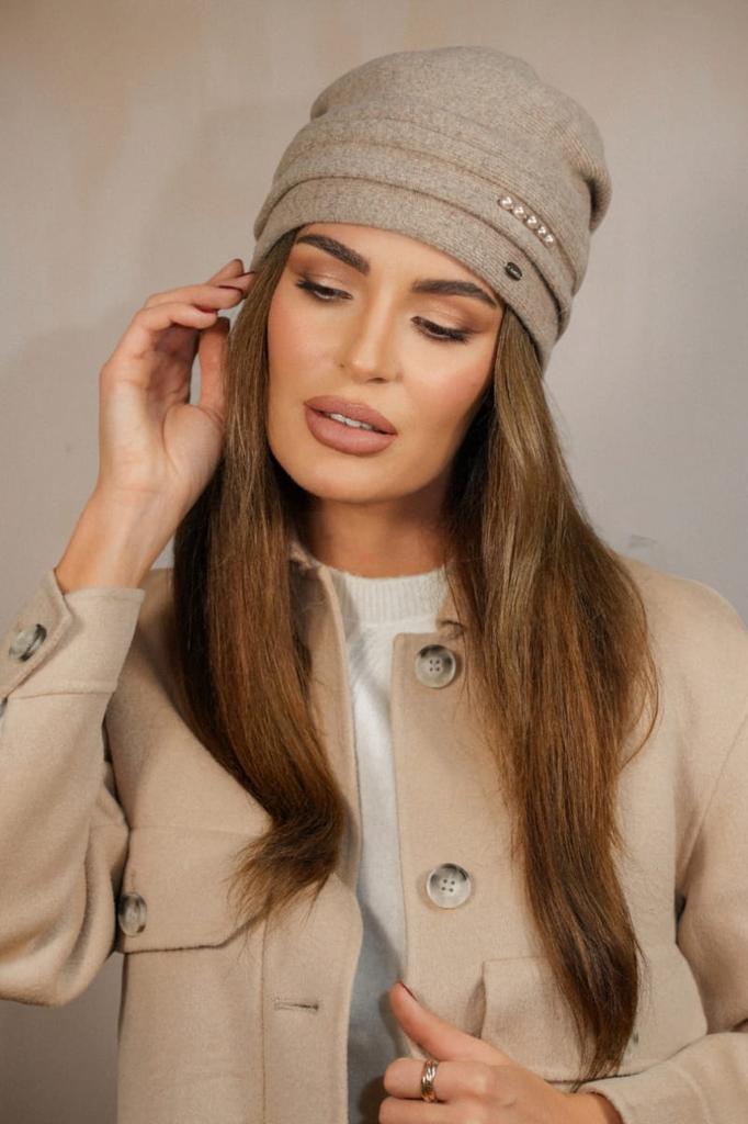 Women' Woolen Hat Decorated with Corals, Dark Beige Kamea-Sakura Color