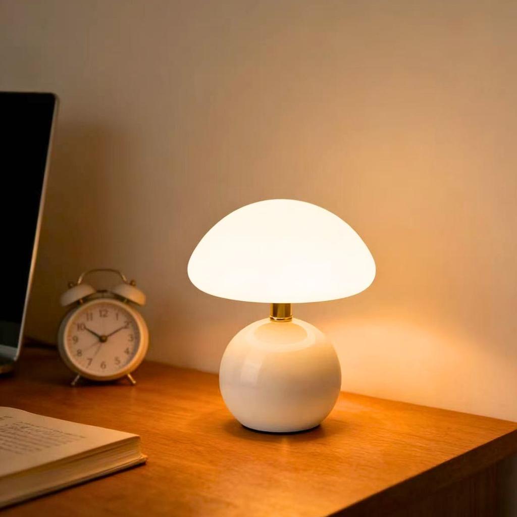 French cream mushroom table lampUSB tri colordimmable bedsidebedroom high-endwarm atmosphere sleepnight lampLED small table lamp