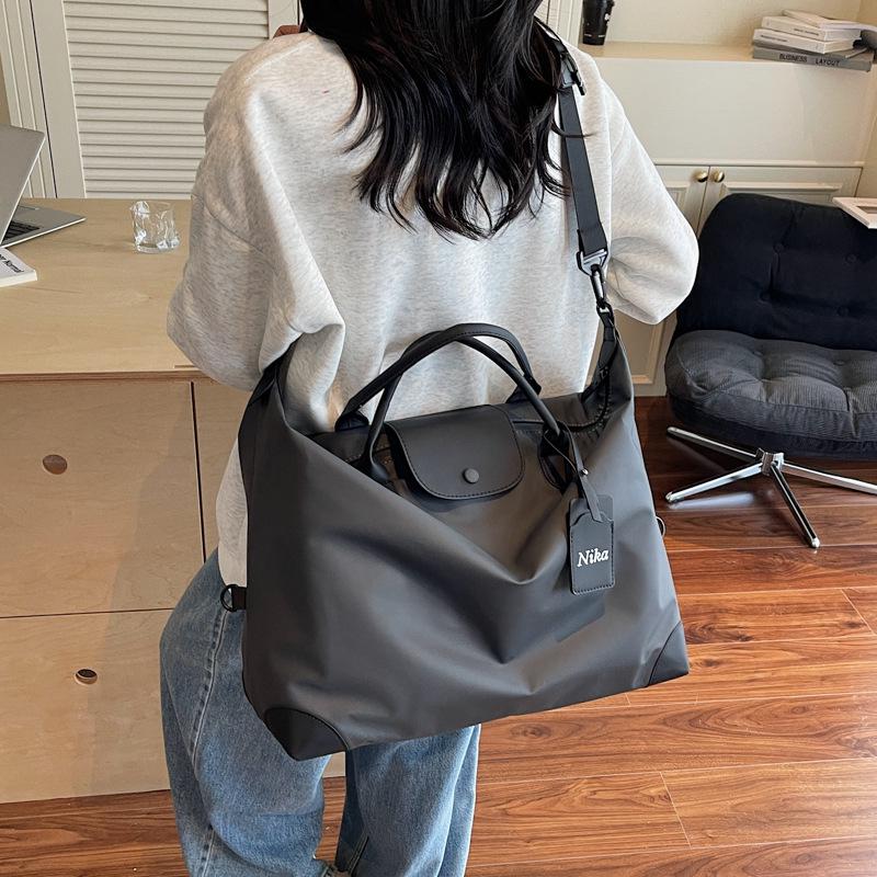 Lightweight Large Capacity Women's Travel Bag for Childbirth, Gym, Yoga, Business Trips, and Hand Luggage.