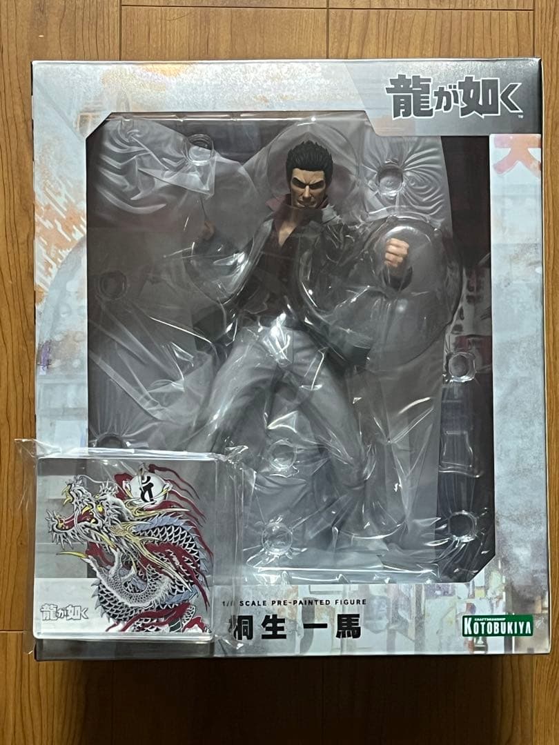 

[USED] Kotobukiya Yakuza Kazuma Kiryu figure with official bonus