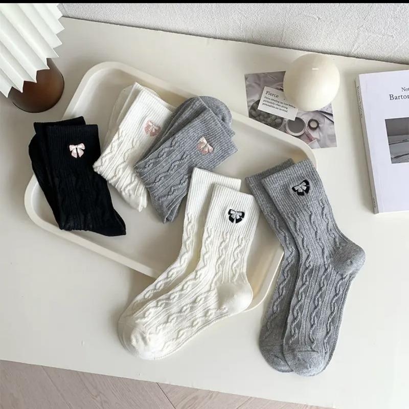 5 Pairs of Female Spring and Autumn Sweet Bow Pure Color Hemp Pattern In The Tube Pile Pile Cotton Socks