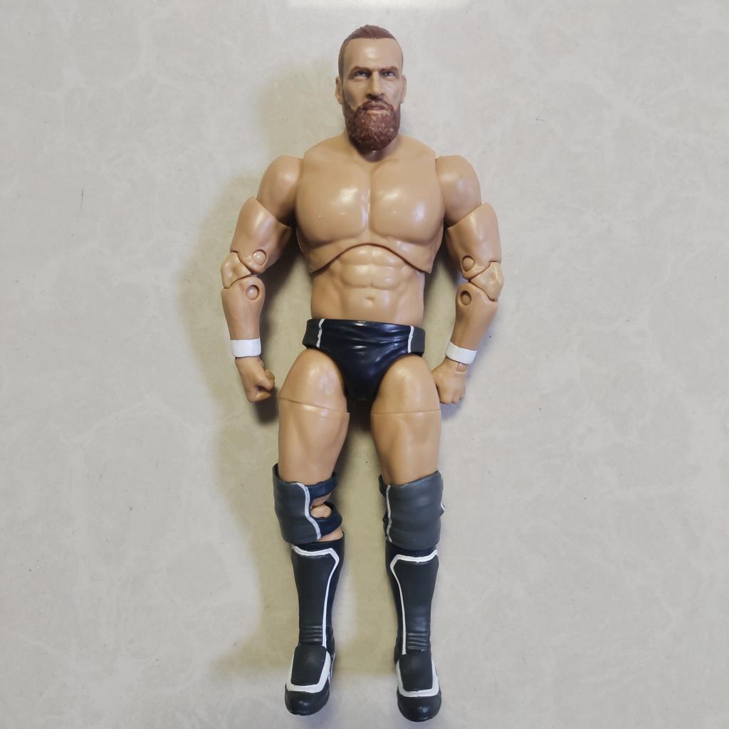 Genuine AEW UFC WWE Fighter &Wrestler Articulated Action Figures,16cm Tall Official Collectible Toys and Desk Ornaments
