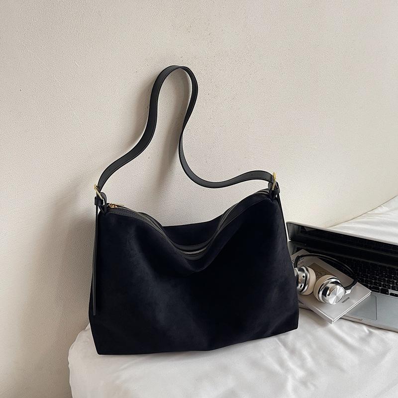 High-value Bag Women's Large-capacity New Autumn Shoulder Bag Casual Commuter Crossbody Tote Bag