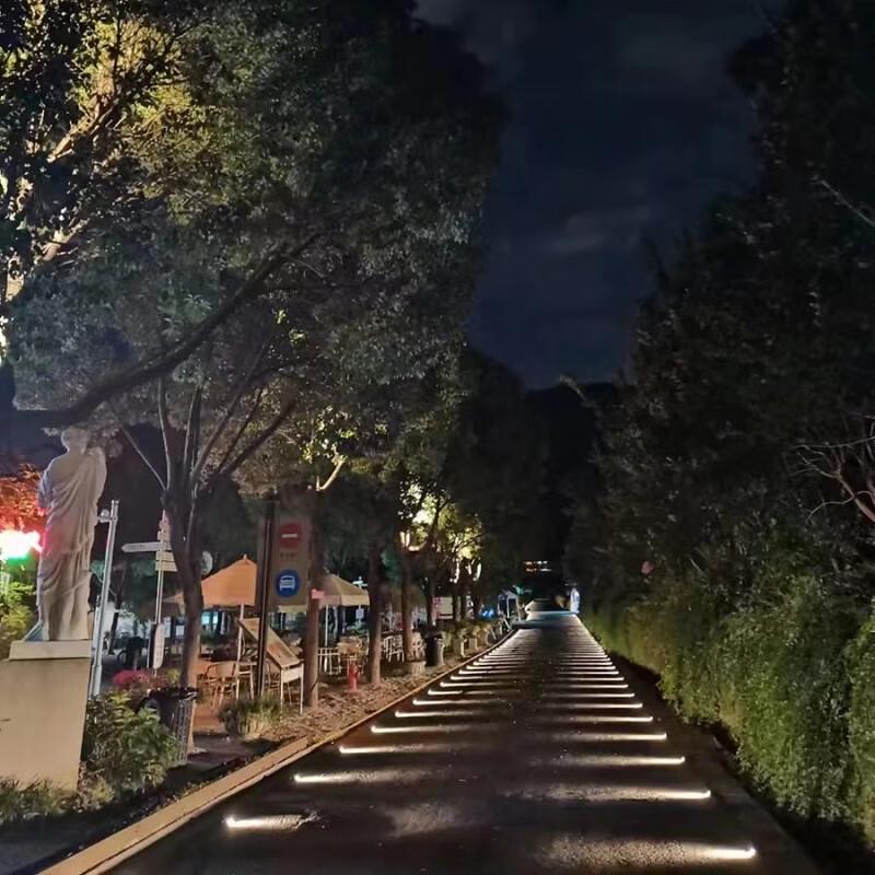 Solar-LED-Weg- und Stufenleuchte für den Außenbereich
