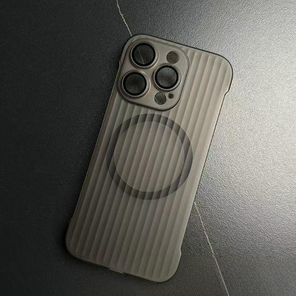 Applicable to iPhone16Pro corrugated magnetic borderless mobile phone case, advanced sense Apple 15 ultra-thin 14 anti-drop cover