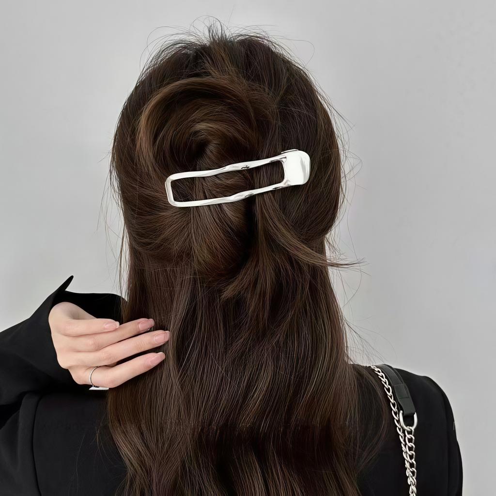 Hollow Rectangle Hair Claw Clips Metal Duckbill Hair Clips Non-Slip Grip Hair Barrettes Geometric Hair Accessories for Daily