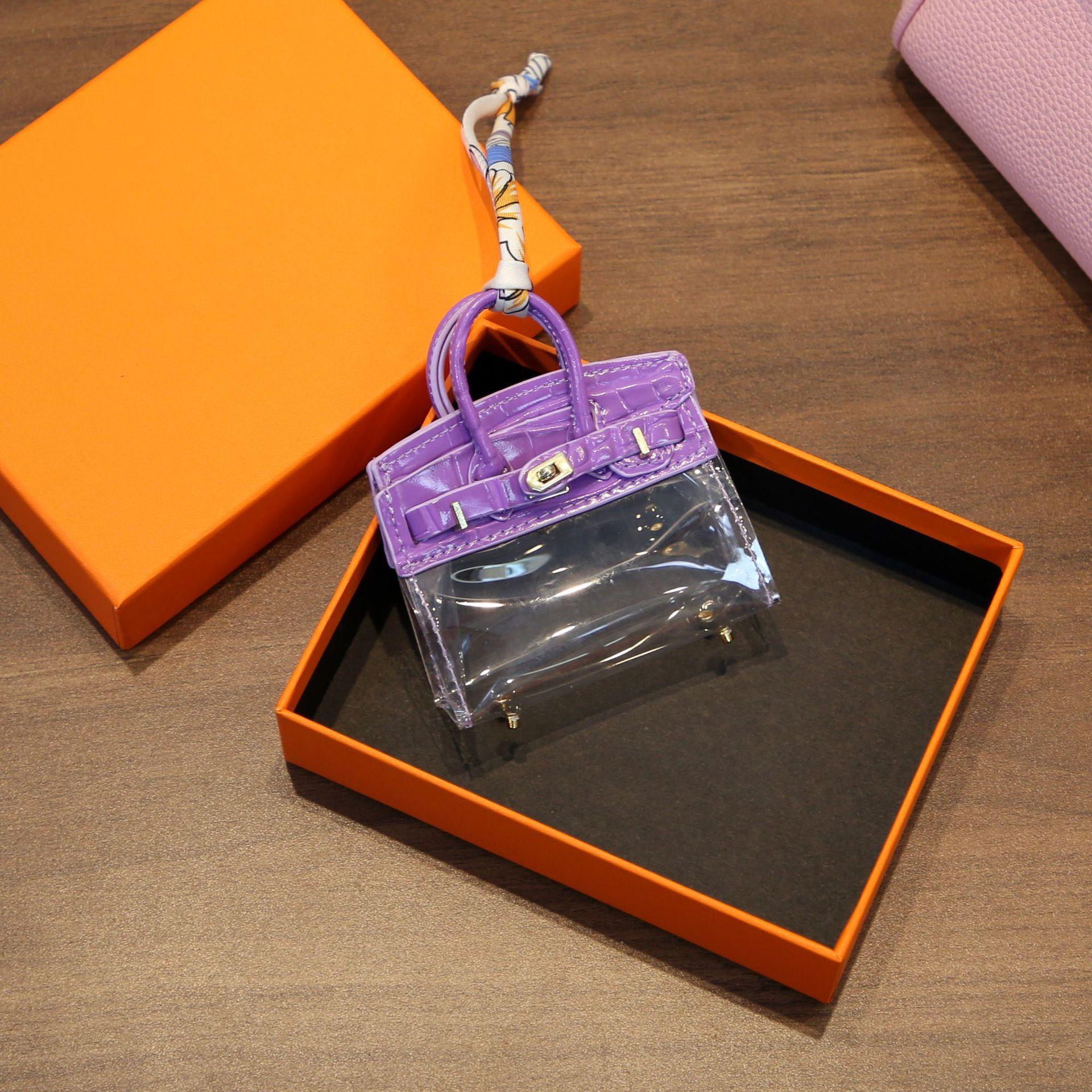 

Інтернет-знаменитість Ключниця Прозора Платинова Сумка Міні-підвіска Навушники Помада Ключі від машини Нульовий Гаманець Автоаксесуари Для Жінок 8.5x3x10cm глибокий/фіолетовий